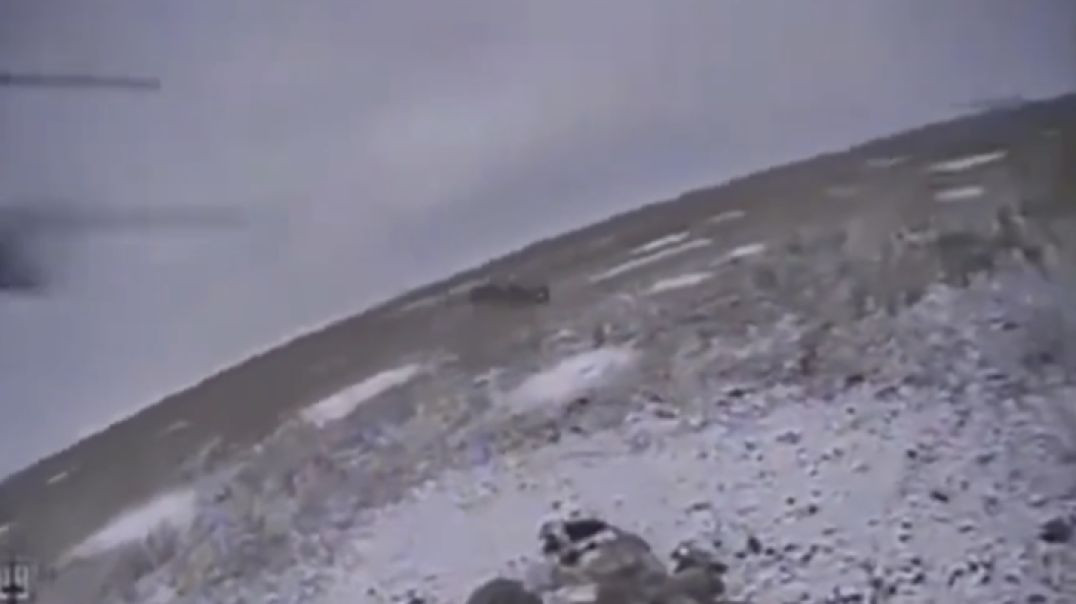 ukraine war footage : FPV kamikaze drone attack on Russian tank