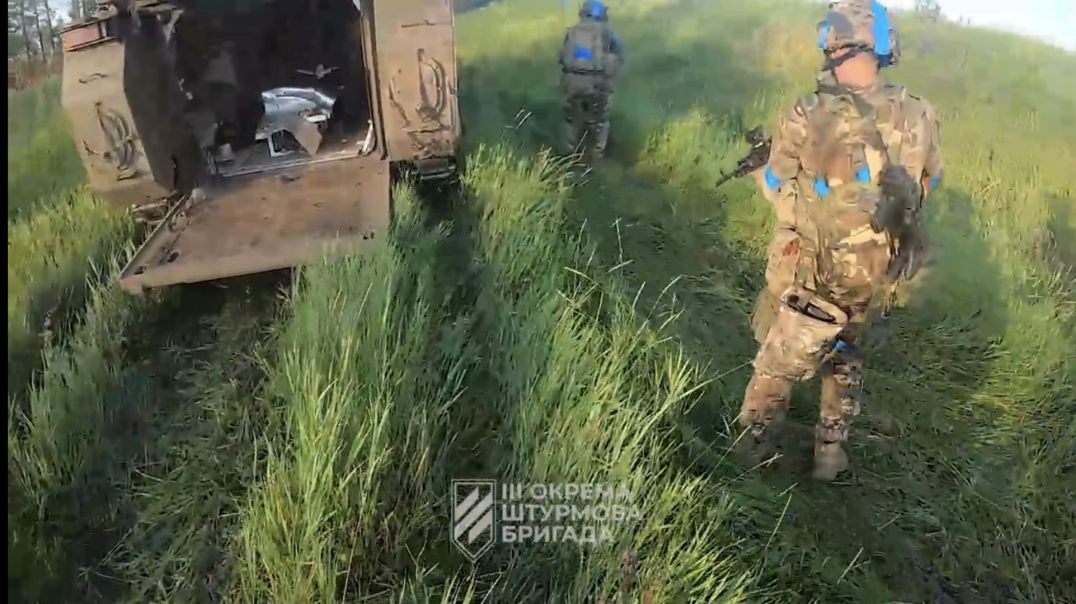 Ukraine counter offensive footage: taking over Russian positions