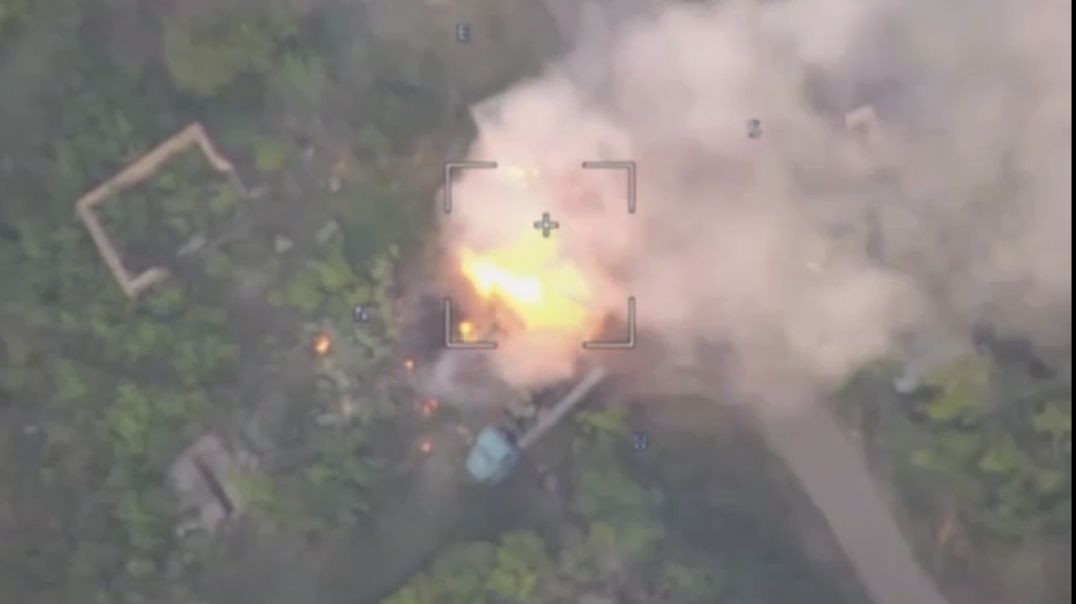 Ukraine cluster bomb attack : cluster munition in action