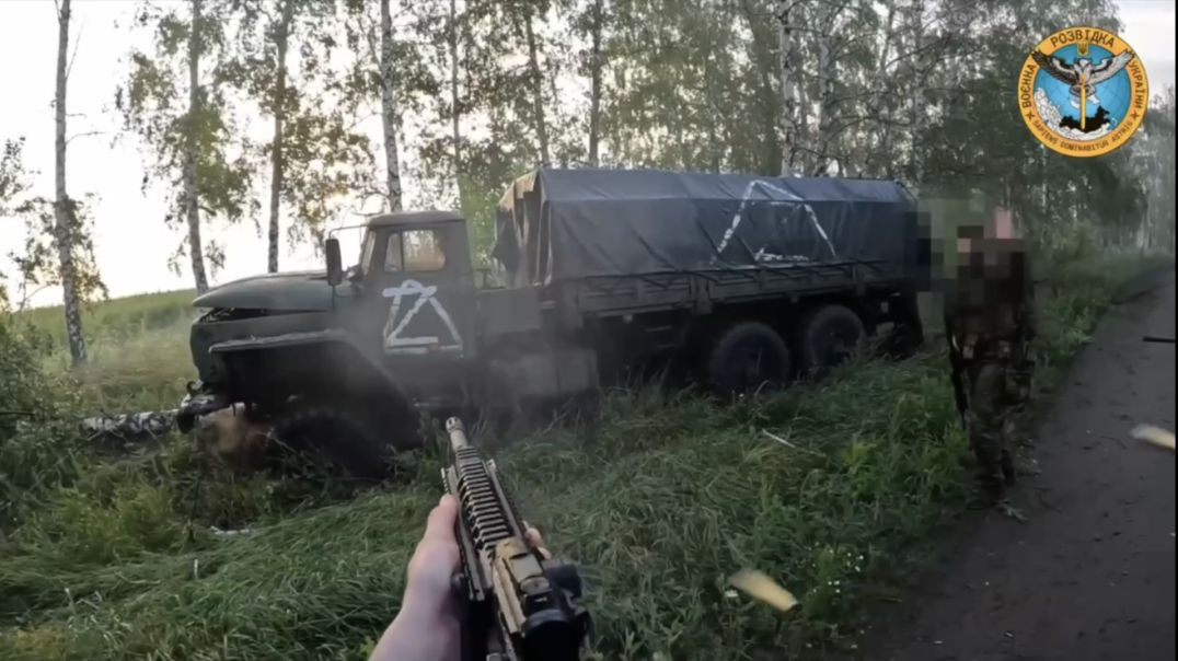 Russian military vehicle get ambushed - graphic war footage