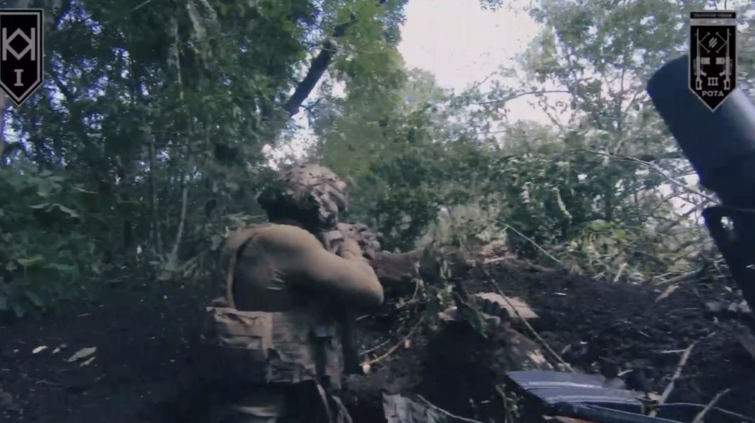 Ukraine war combat footage: INTENSE trench battle GoPro