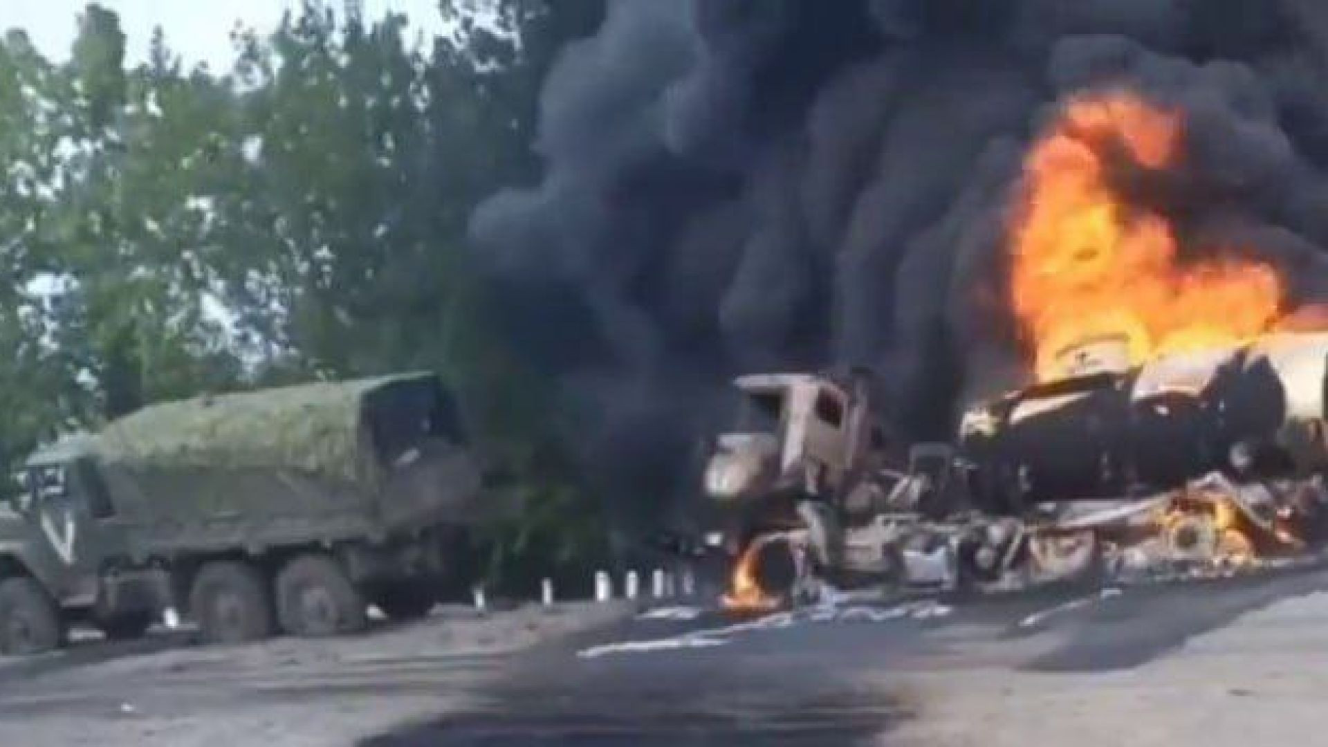 Russian military convoy sent for reinforcements gets destroyed in Ukraine