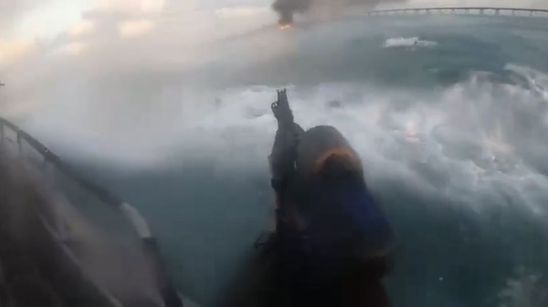 Female IDF soldiers repelling HAMAS boat attack and destroying it