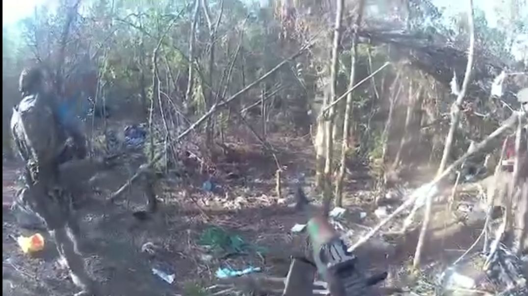 Ukraine combat footage: Russian trench assault captured on GoPro
