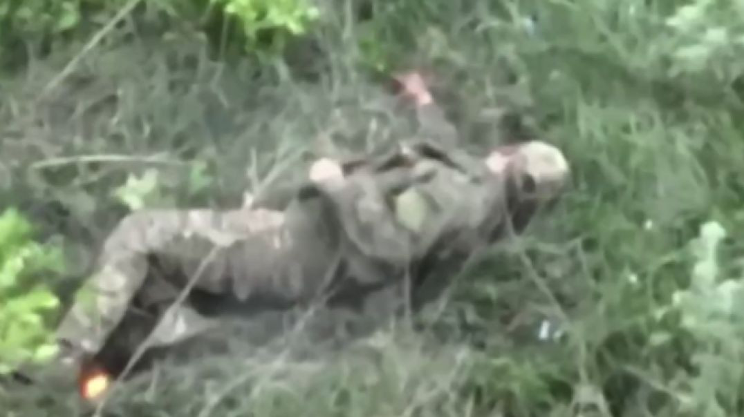 Russian soldier blows himself up with grenade into pieces in Ukraine NSFW